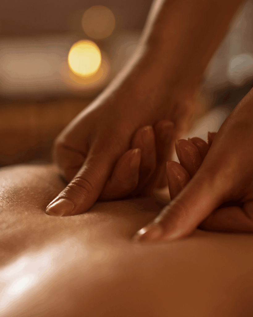 Cuidado profundo para dores, tensões e desconfortos do corpo. Inspiradas na medicina integrativa, essas experiências atuam no alívio físico e no reequilíbrio corporal.